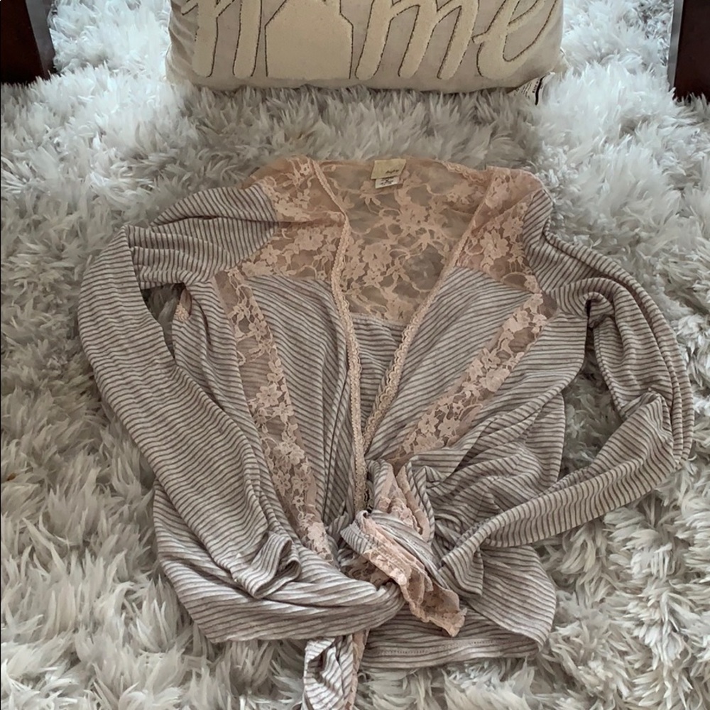 Daytrip lace sweater, size M